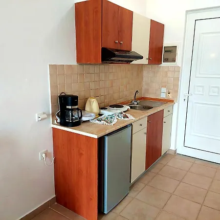 Studio At Very Near To The Sea - Apollonio A2 Apartman